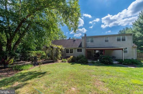 233 Old State Rd, Limerick PA 19468-3116 exterior