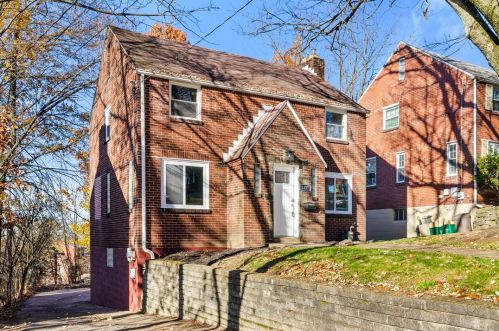 1437 Avon Pl, Pittsburgh, PA 15221-1214