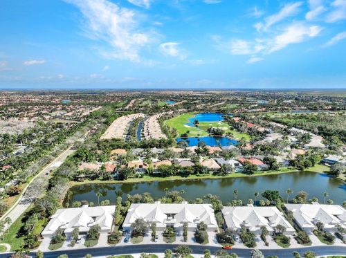 4522 Cardinal Cove Ln, Naples FL 34114-9487 exterior