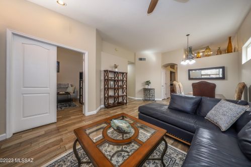 6370 Camino Aguante, Tucson, AZ 85704-6966