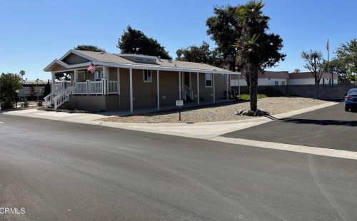 100 Borrego Ave, Oxnard, CA 93033-6416