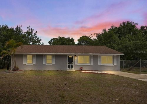 207 Lavender Ct, Orlando, FL 32807-6155