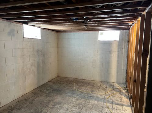 1431 Madison St, Meskegon MI 49442-5250 exterior