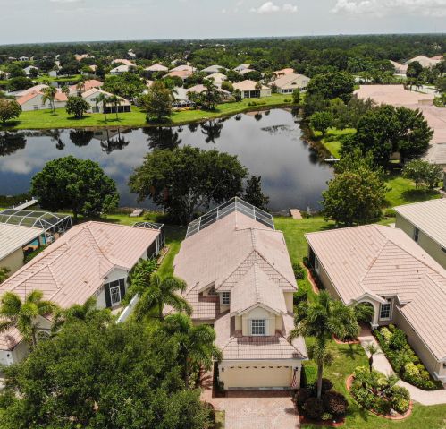 705 Aruba Bay, Fort Pierce, FL 34986-3426