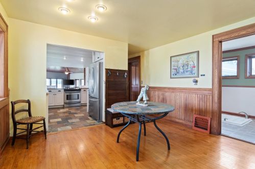 2916 County Road B, Manitowoc WI 54220-8950 exterior