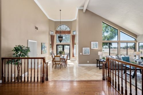 8079 Golden Star Ave, Riverside CA 92506-5710 exterior