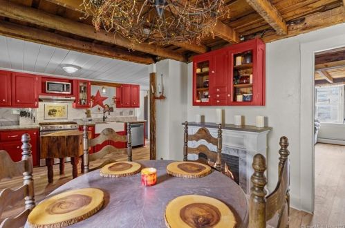 114 Franklin St, Killingly CT 06239-3507 exterior