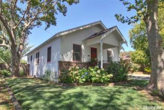 208 41 St, Sacramento CA  95819-4017 exterior