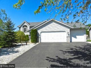 2513 Adele St, Saint Paul MN  55109-4202 exterior