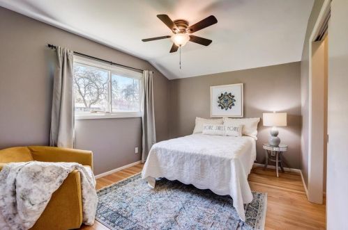 9200 Ironwood Ln, Milwaukee WI  53217-1211 exterior