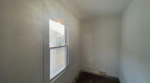 1323 Muskegon Ave, Grand Rapids MI 49504-3250 exterior