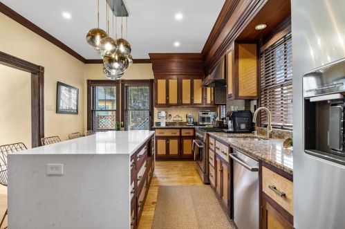 76 Alban St, Boston, MA