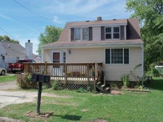 217 Reservoir Rd, Pekin, IL 61554-5341