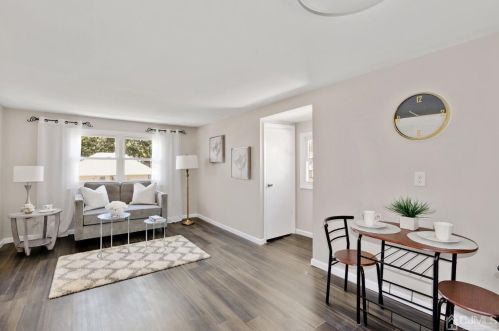 40 Markham Rd, Edison NJ  08817-4129 exterior