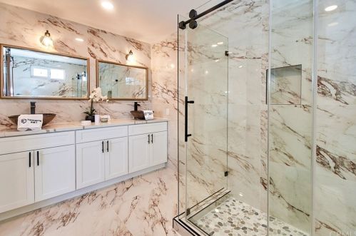 17522 Medford Ave, Tustin CA  92780-1922 exterior