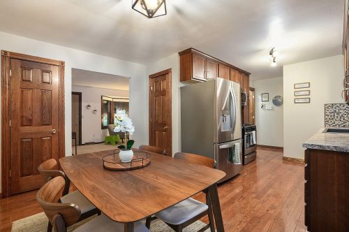 4611 Valleyridge Ave, Wyoming MI exterior