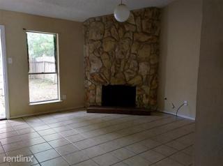 5719 Easthampton Dr, Houston TX  77039-5028 exterior