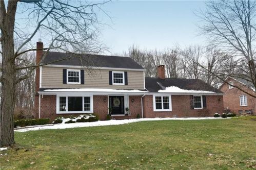 10728 Partridge Trl, Cleveland OH  44141-1418 exterior