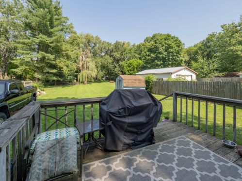 5269 Keyes Dr, Kalamazoo MI 49004-2613 exterior