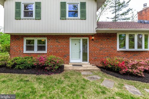 4301 Laurel Rd, Alexandria, VA 22309-2520
