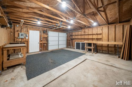 1628 Leffingwell Ave, Grand Rapids MI 49525-3902 exterior