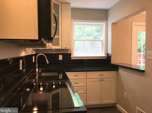 21 Myrtle St, Alexandria VA 22301-2423 exterior