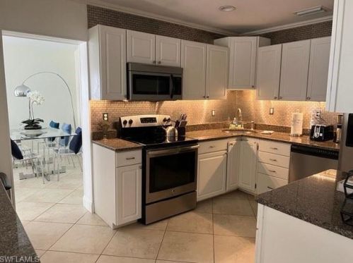 771 94 Ave, Naples FL 34108-2448 exterior