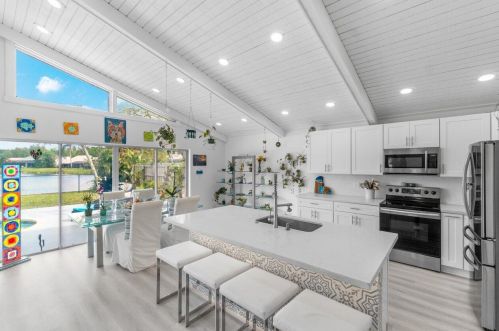 21176 Escondido Way, Boca Raton FL  33433-2505 exterior