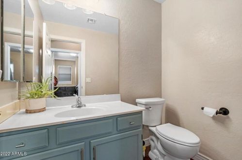 5021 Ivanhoe St, Chandler AZ 85226-2078 exterior