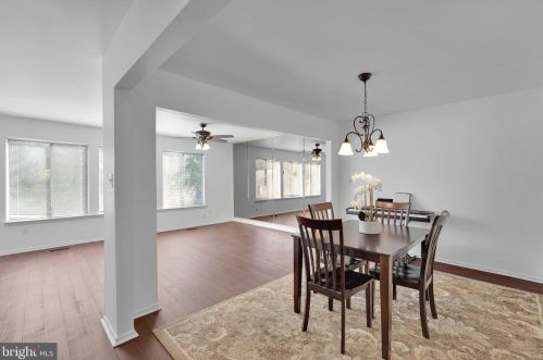 1803 Vly Ter, Washington DC 20032-4628 exterior