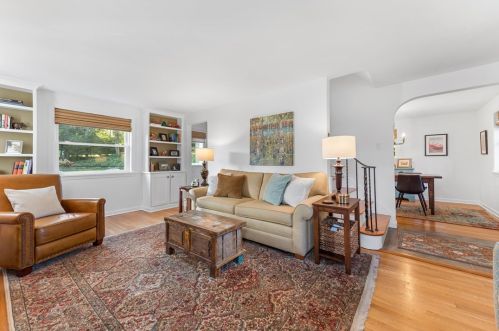 932 Meadowcroft Ave, Pittsburgh PA 15216-1119 exterior