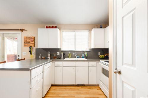 7208 Christalee Ct, Taylorsville UT 84084-7415 exterior