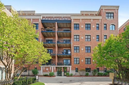 2811 Bell Ave, Chicago IL 60618-1868 exterior