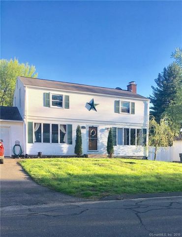 10 Bobolink Ln, Enfield, CT 06082-5741