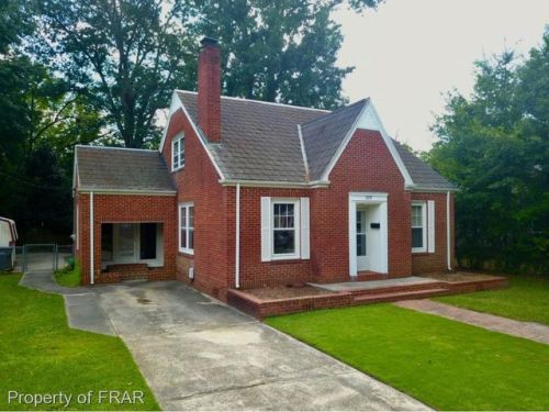 205 16th St, Lumberton, NC 28358-3861