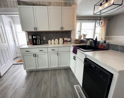 975 Evanston Ave, Meskegon MI  49442-4062 exterior