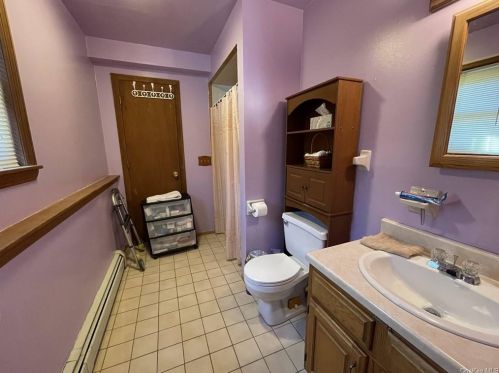 22 Macintosh Dr, Middletown NY 10941-1048 exterior