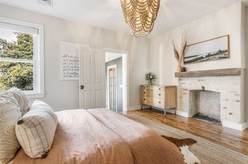 5109 Holmes St, Pittsburgh PA 15201-2433 exterior