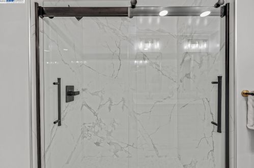 1945 Jameson Ct, Concord CA 94521-1609 exterior