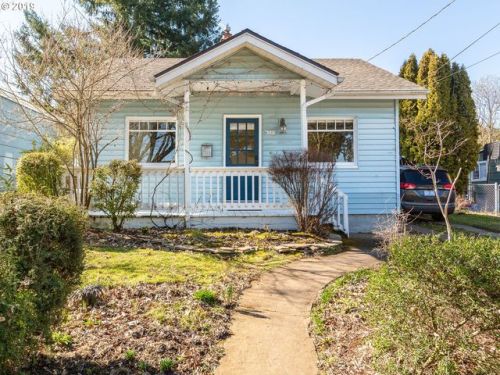 6205 10th Ave, Portland OR  97211-3772 exterior