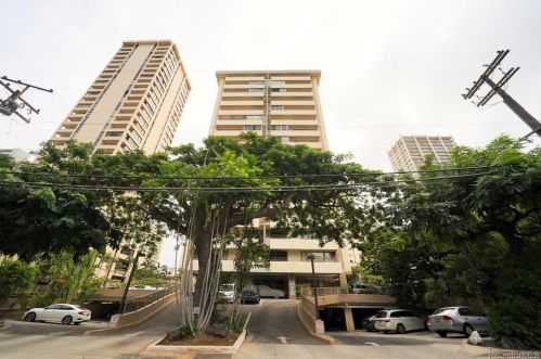 225 Kaiulani Ave, Honolulu HI 96815-3062 exterior