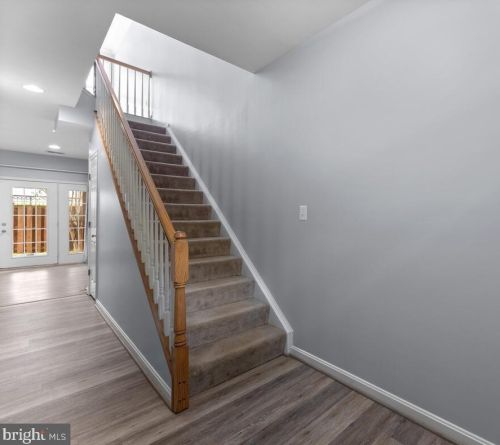 5326 Chieftain Cir, Alexandria VA  22312-2322 exterior