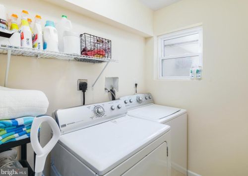 2454 Amber St, Philadelphia PA  19125-1619 exterior