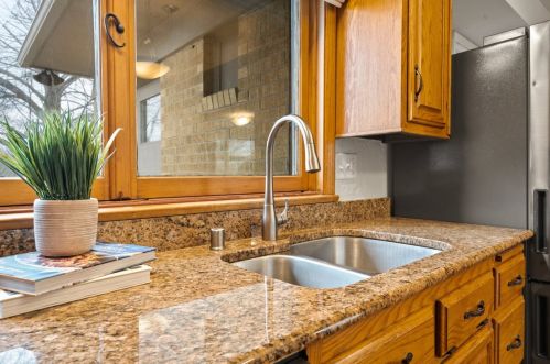 6750 Yates Rd, Milwaukee WI 53217-3943 exterior