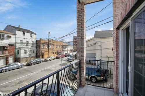 413 St, Union City NJ 07087-4025 exterior