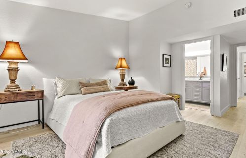 4312 28th Way, Phoenix AZ  85016-5811 exterior