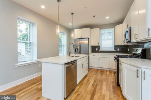 1500 26 St, Philadelphia PA 19121-4602 exterior