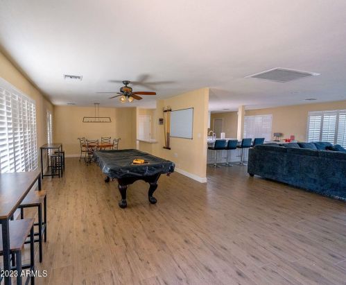 3740 Desert Cove Ave, Phoenix AZ  85028-3428 exterior