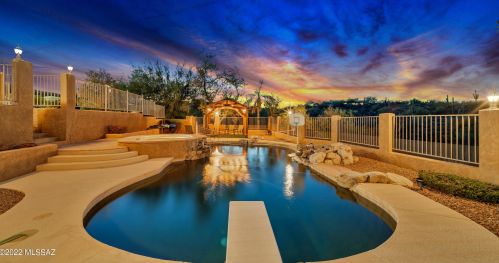 6250 Diamond St, Tucson AZ  85745-8923 exterior