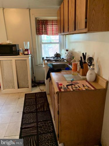 101 6 St, Darby PA 19023-2305 exterior